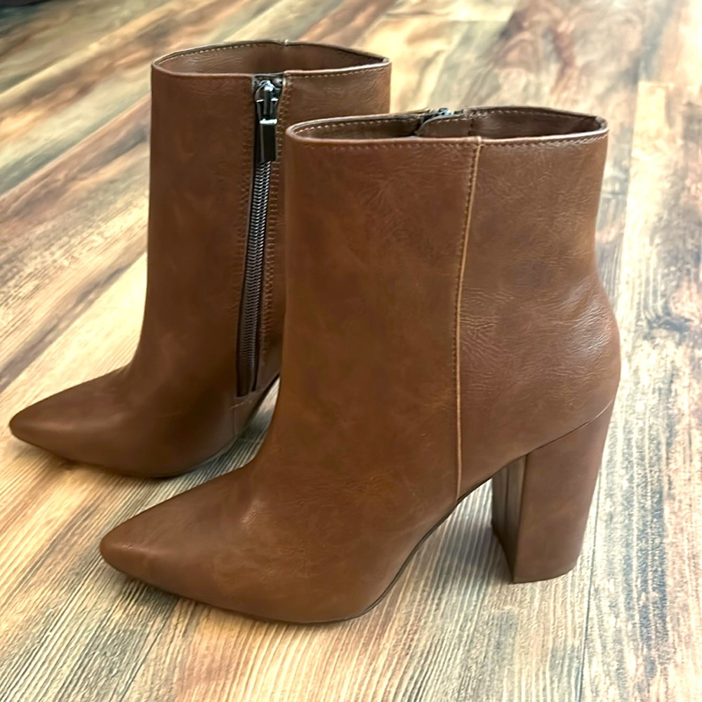JustFab Brown Pointed Toe Block Heel Ankle Booties